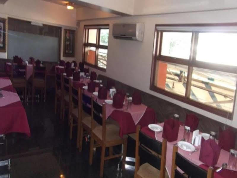 Hotel Ravikant Пуна Экстерьер фото